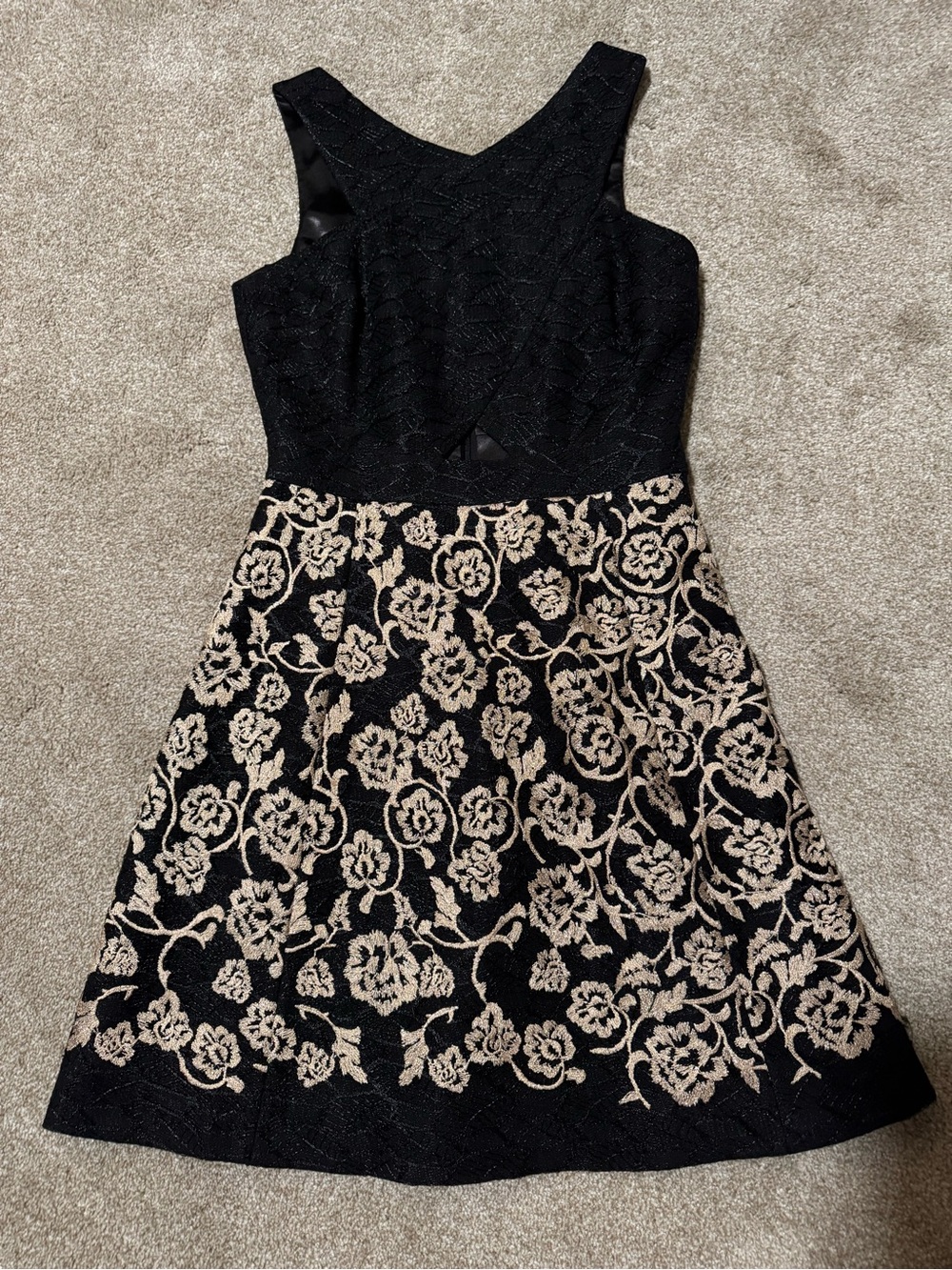 Tahari black and gold lacy sleeveless dress, size 4